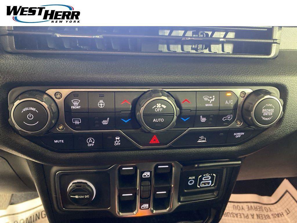 Used 2026 Jeep Wrangler Unlimited Sport AWD/4WD image 4