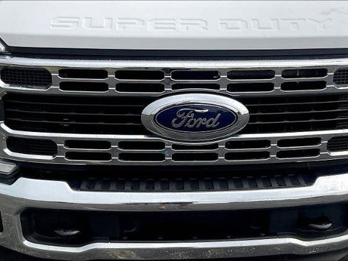Certified 2024 Ford F350 XLT image 29