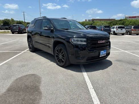 Used 2023 GMC Acadia SLE w/ Driver Convenience Package FWD image 7