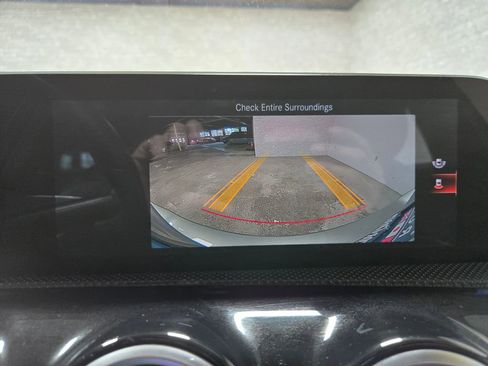 Used 2019 Mercedes-Benz A 220 4MATIC image 26