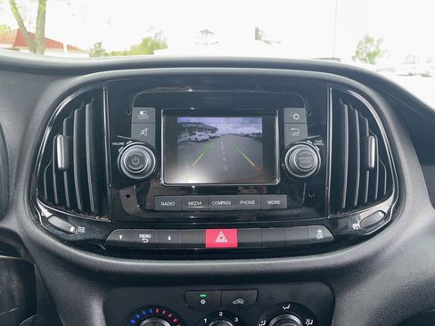 Used 2019 RAM ProMaster City Tradesman FWD image 12