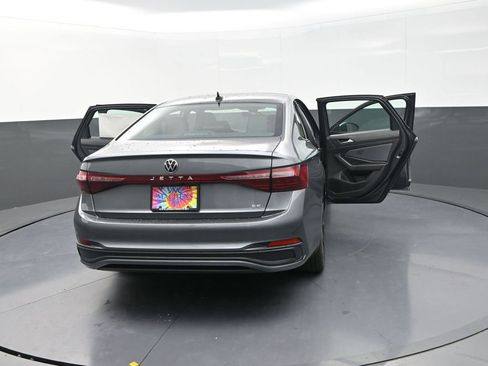 New 2026 Volkswagen Jetta SE image 32
