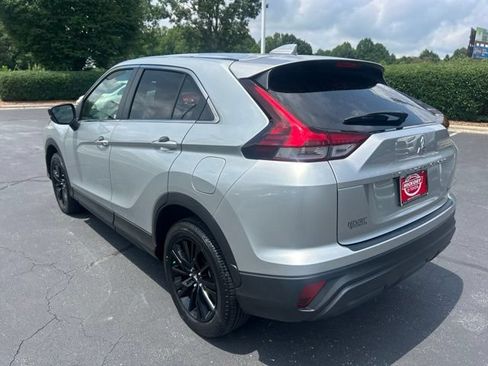 Used 2024 Mitsubishi Eclipse Cross LE AWD/4WD image 11
