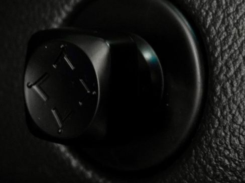 Used 2014 INFINITI QX70 PREMIUM PACKAGE w/ Premium Package image 19