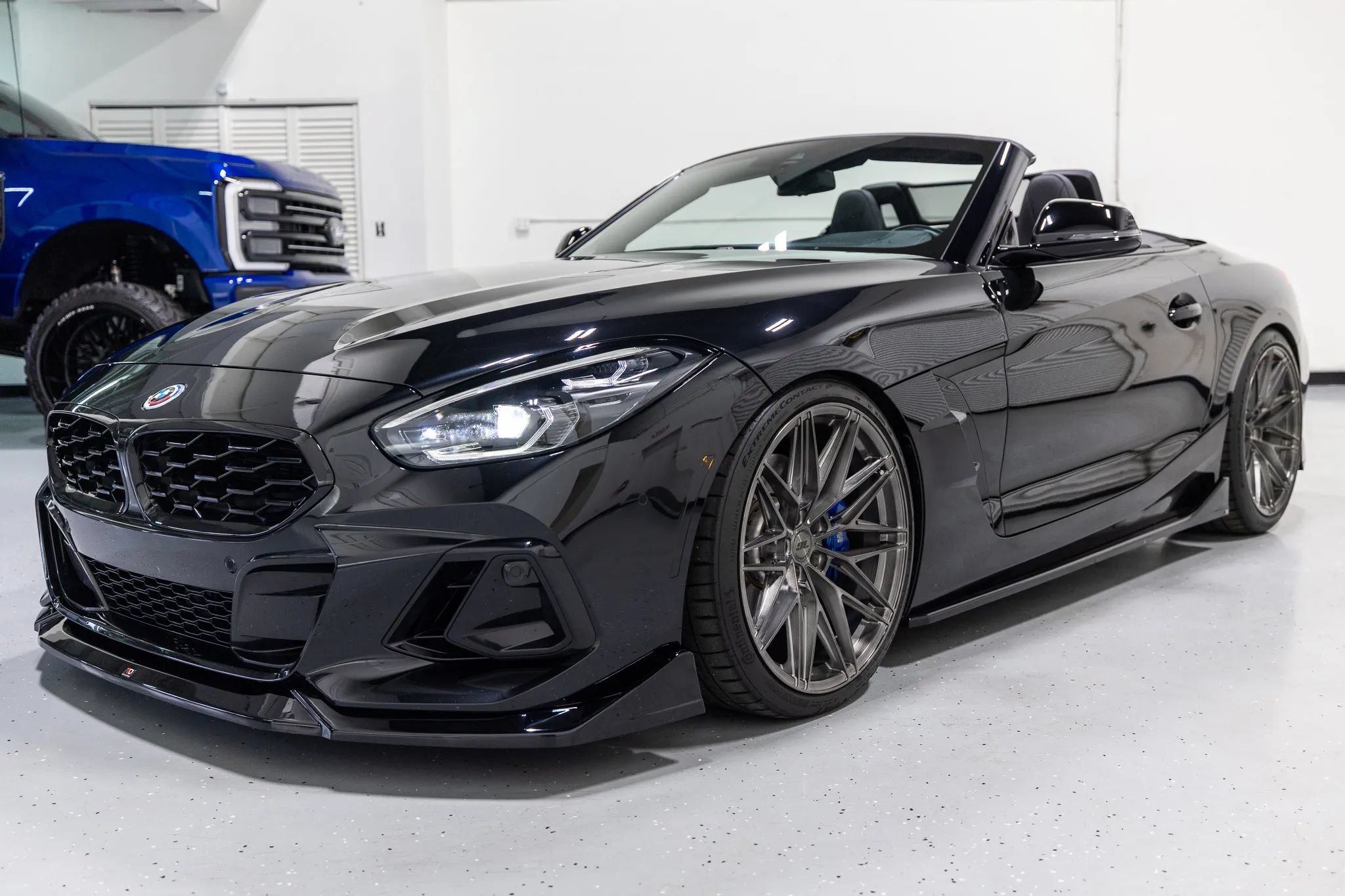 Used 2023 BMW Z4 M40i w/ Premium Package RWD image 4