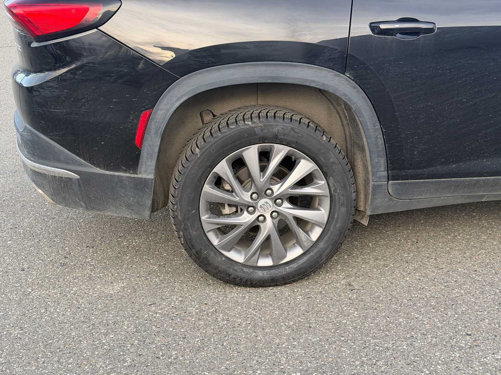 Certified 2025 Buick Enclave Preferred AWD/4WD image 14