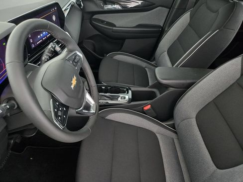 New 2026 Chevrolet TrailBlazer LT w/ LT Cold Weather Package FWD image 15