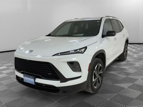 Certified 2025 Buick Enclave Sport Touring image 7