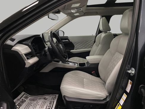 Used 2024 Mitsubishi Outlander SEL image 31