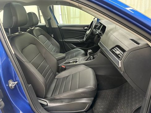 Used 2023 Volkswagen Jetta SE image 23