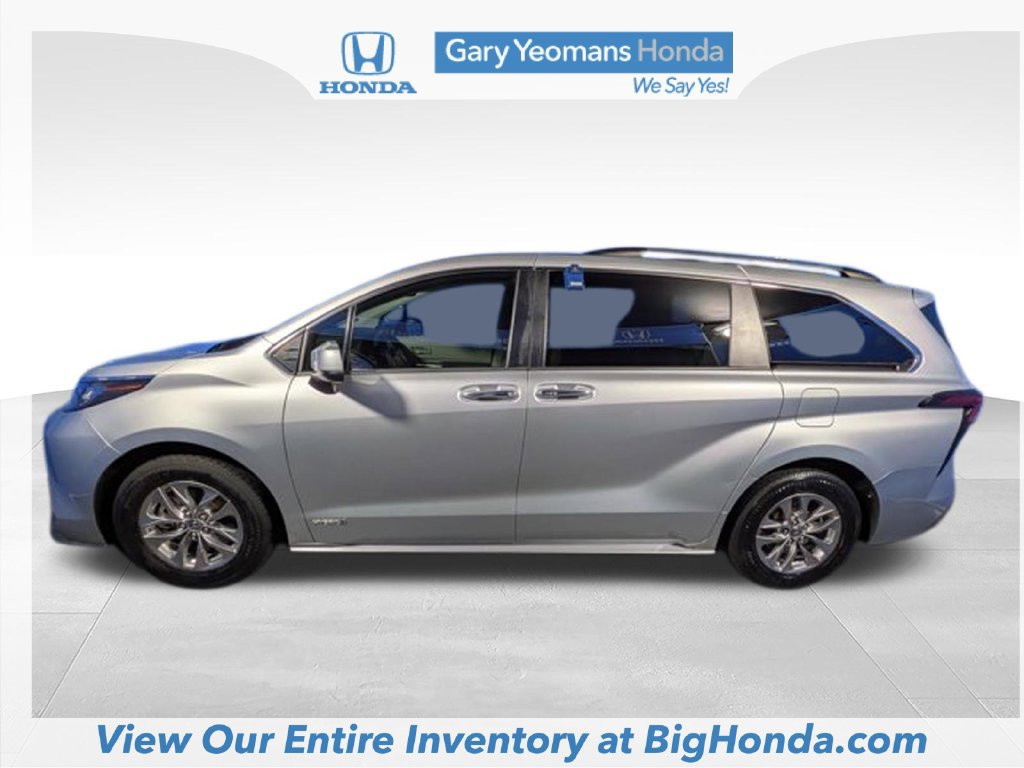 Used 2021 Toyota Sienna XLE FWD image 9