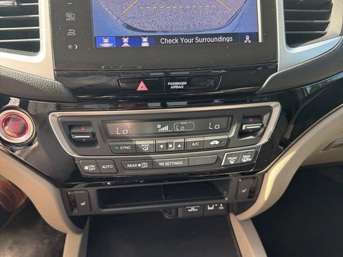 Used 2020 Honda Ridgeline RTL-E image 10