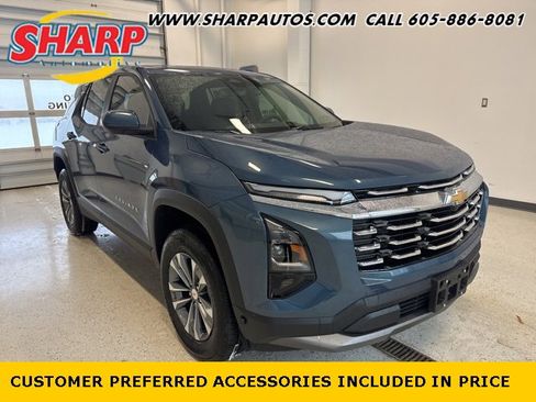 New 2025 Chevrolet Equinox LT image 1