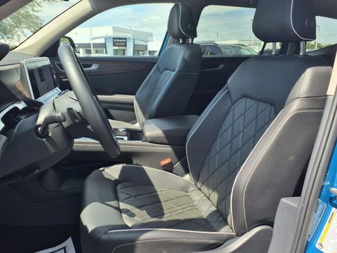 Certified 2025 Volkswagen Atlas SEL Premium R-Line image 11