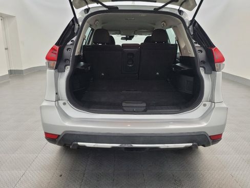 Used 2020 Nissan Rogue S FWD image 29