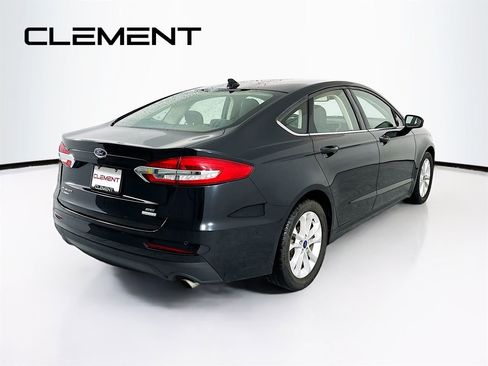 Certified 2020 Ford Fusion SE image 6