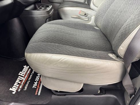 Used 2024 Chevrolet Express 2500 w/ Driver Convenience Package image 11