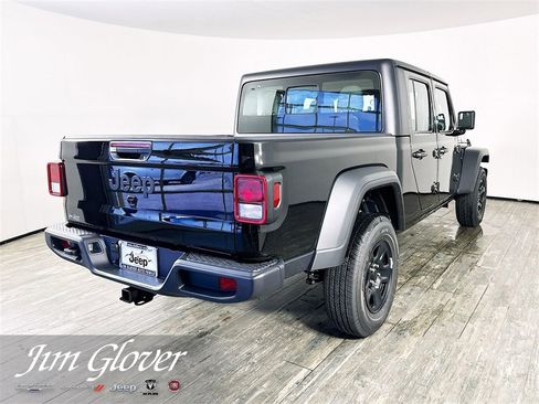 New 2025 Jeep Gladiator Sport image 8