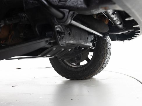 Used 2013 GMC Sierra 2500 Denali w/ Suspension Package, Off-Road image 24