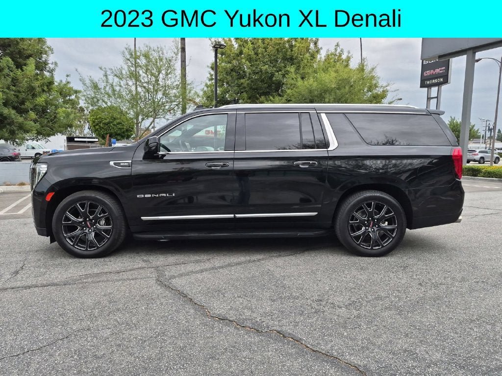 Used 2023 GMC Yukon XL Denali w/ Max Trailering Package AWD/4WD image 3