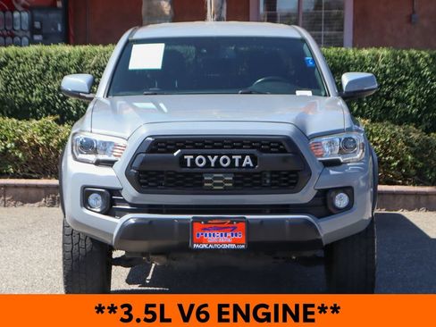 Used 2020 Toyota Tacoma TRD Off-Road AWD/4WD image 3