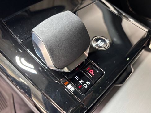 New 2025 Land Rover Range Rover Sport Dynamic SE image 14