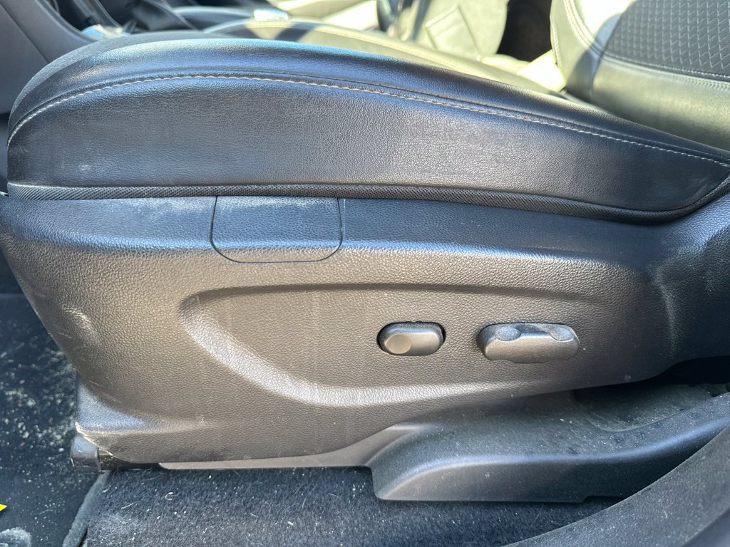 Used 2020 Buick Encore Preferred w/ Safety Package AWD/4WD image 16