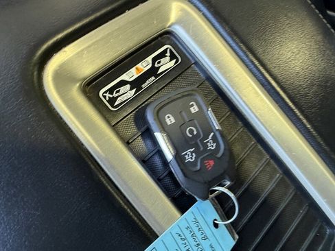 Used 2018 GMC Yukon Denali w/ Denali Ultimate Package AWD/4WD image 34