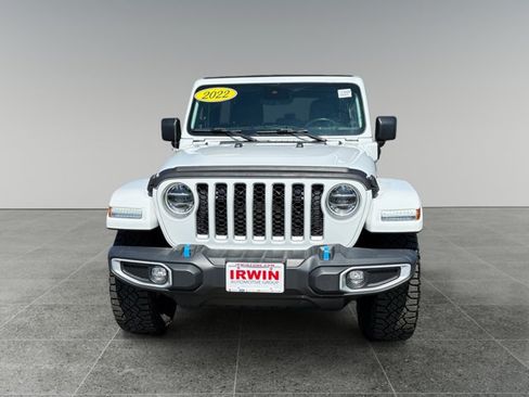 Used 2022 Jeep Wrangler Unlimited Sahara w/ Cold Weather Group AWD/4WD image 9