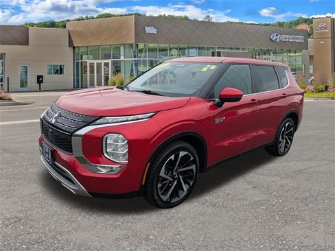 Used 2023 Mitsubishi Outlander SE image 7