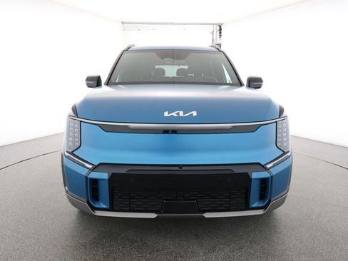 Used 2024 Kia EV9 GT-Line image 2