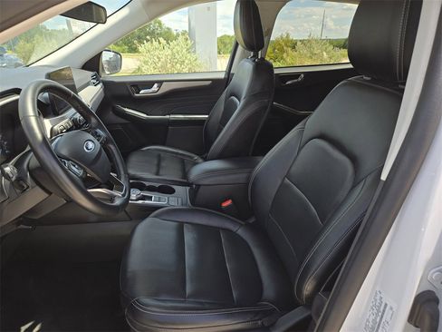 Used 2022 Ford Escape SEL image 25