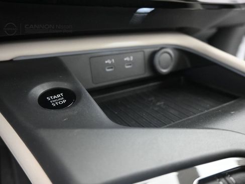 New 2026 Nissan Sentra SL FWD image 13