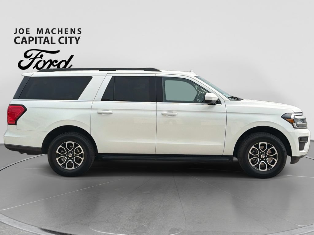 Used 2023 Ford Expedition Max XLT AWD/4WD image 3