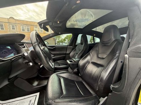 Used 2015 Tesla Model S 70D image 13