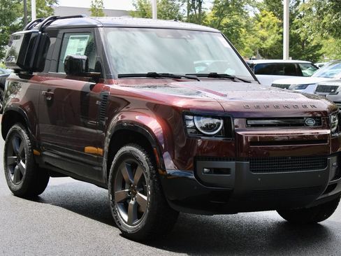 New 2026 Land Rover Defender 90 X-Dynamic SE AWD/4WD image 6
