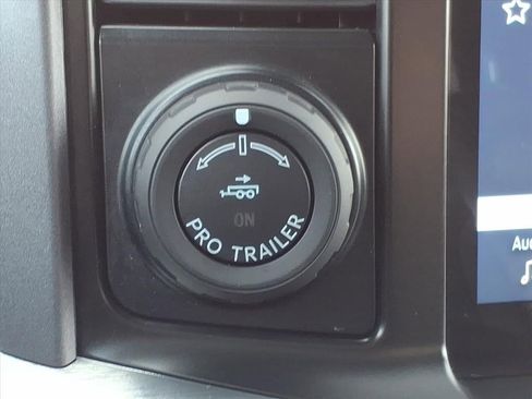 Certified 2023 Ford F150 Lariat w/ Equipment Group 502A High image 18