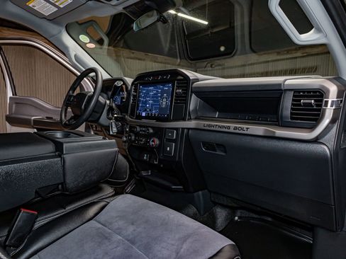 Used 2024 Ford F150 XL image 14