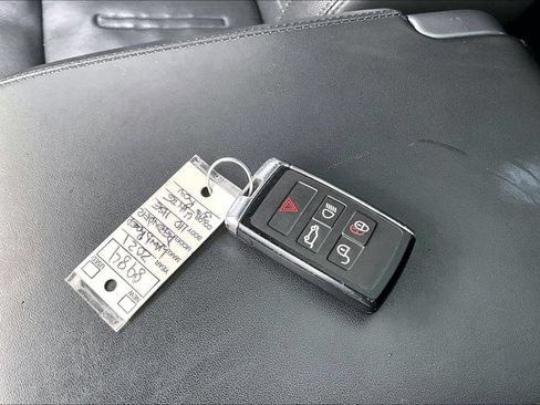 Used 2021 Land Rover Defender 110 X-Dynamic HSE AWD/4WD image 35