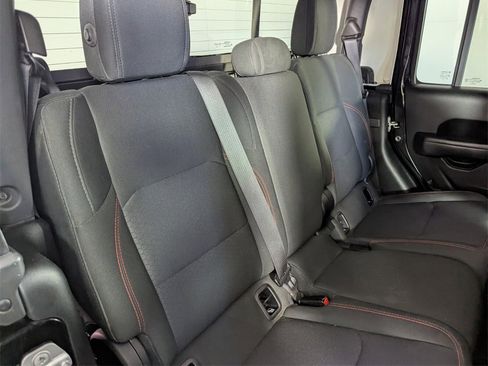 Certified 2020 Jeep Gladiator Rubicon image 29