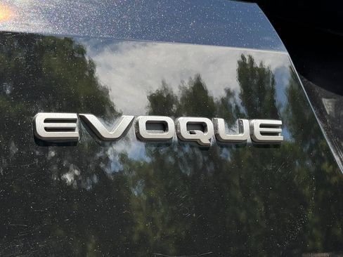 Used 2025 Land Rover Range Rover Evoque S AWD/4WD image 17