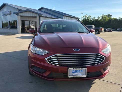 Used 2018 Ford Fusion SE w/ Fusion SE Technology Package FWD image 30