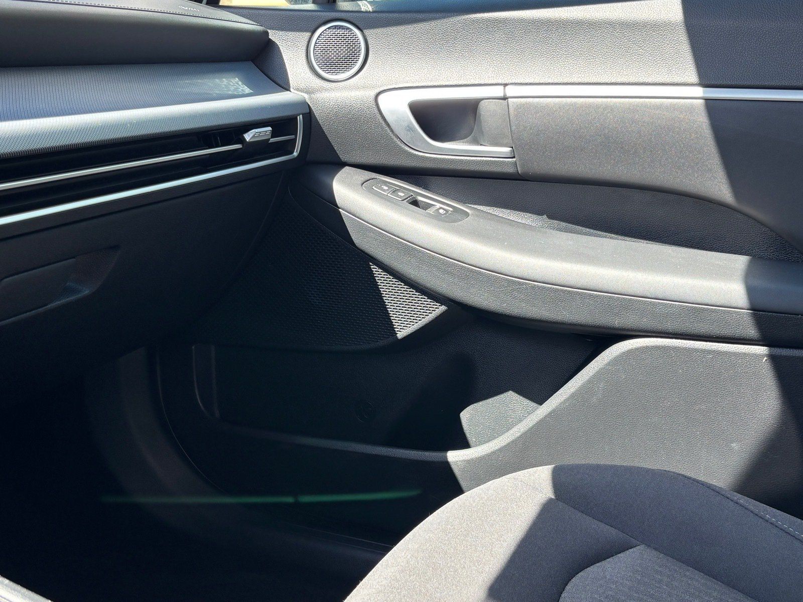 Used 2025 Hyundai Sonata SEL FWD image 19