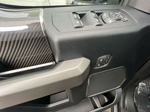 Used 2019 Ford F150 Raptor w/ Equipment Group 802A Luxury AWD/4WD image 23