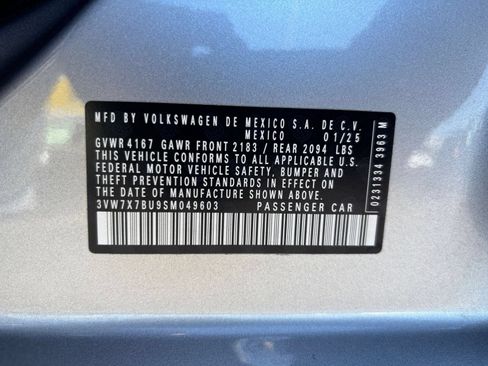 Used 2025 Volkswagen Jetta SE FWD image 30