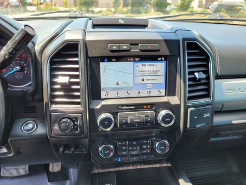 Used 2019 Ford F250 Lariat w/ Lariat Ultimate Package AWD/4WD image 28