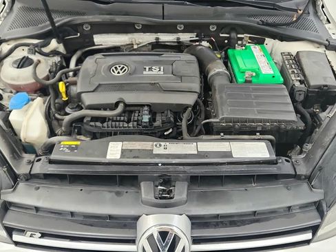 Used 2017 Volkswagen Golf R DCC & Navigation 4Motion image 20