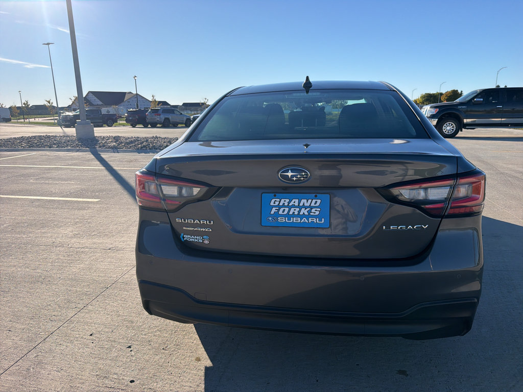 Used 2022 Subaru Legacy Limited AWD/4WD image 6