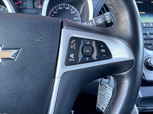 Used 2017 Chevrolet Equinox LT w/ Driver Confidence Package II image 11