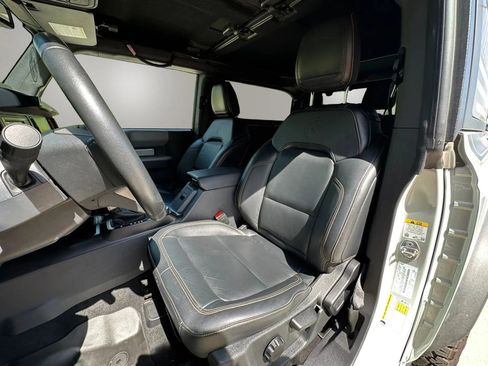 Used 2023 Ford Bronco Badlands AWD/4WD image 26